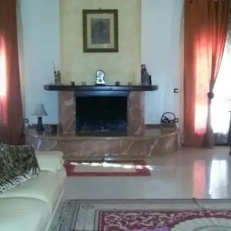 Silvia Villa *
